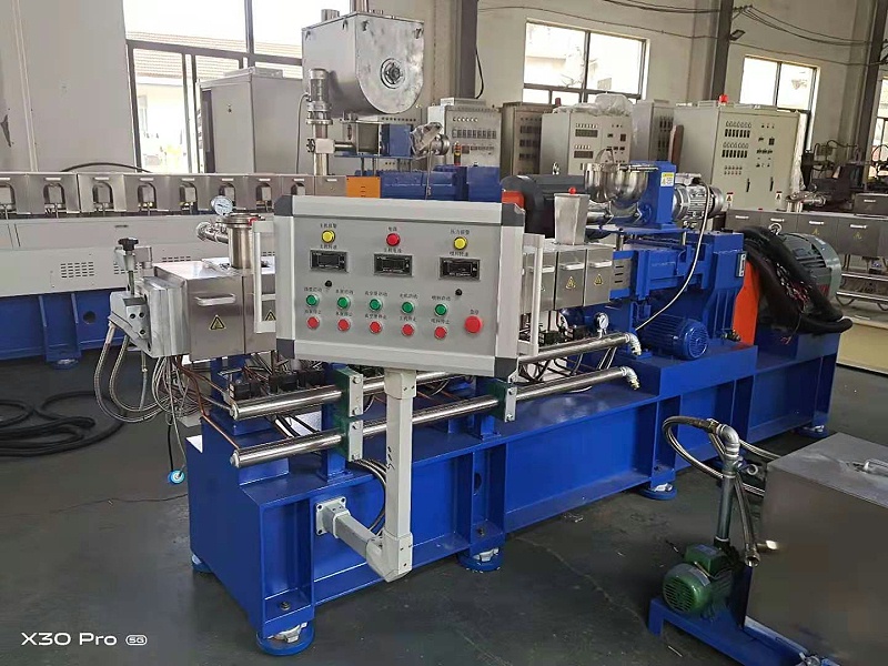 科隆威爾雙螺桿擠出造粒機(jī)